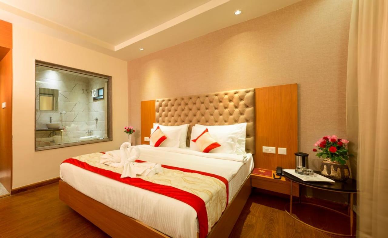 Hotel Yatri 那格浦尔 外观 照片
